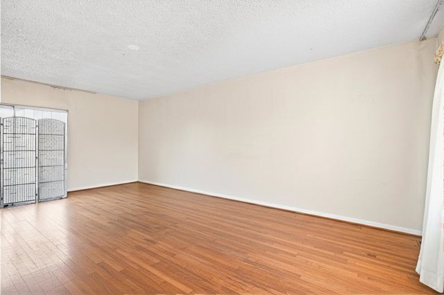 1045 1045 72nd Avenue, Oakland, CA 94621