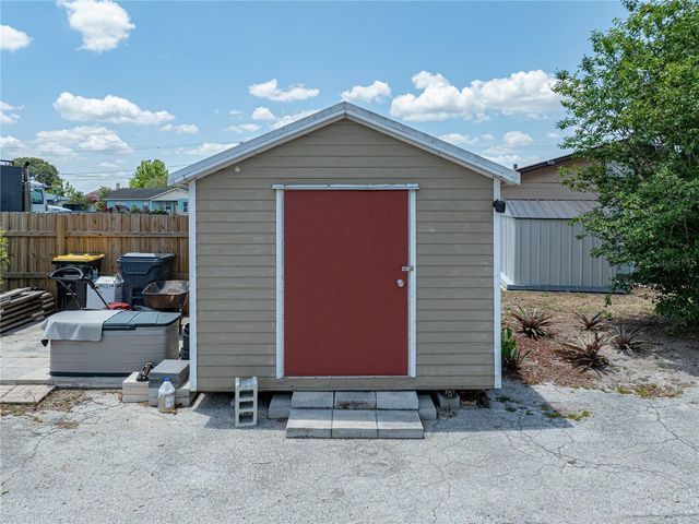 246 CANAL DRIVE, Lake Wales, FL 33859