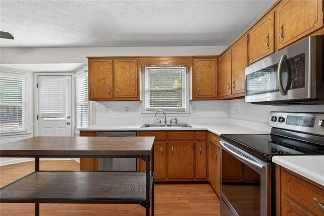 2810 Crystal Brooke Lane, Snellville, GA 30078