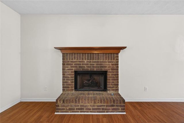 2810 Crystal Brooke Lane, Snellville, GA 30078
