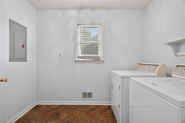 2810 Crystal Brooke Lane, Snellville, GA 30078
