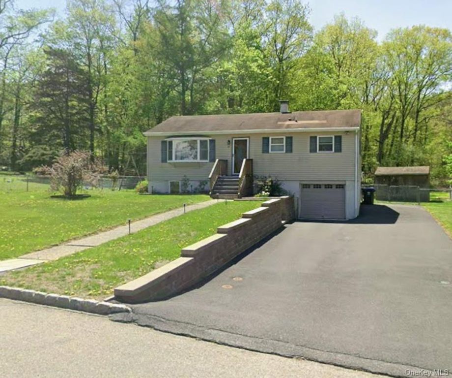 62 Duelk Avenue, Monroe, NY 10950
