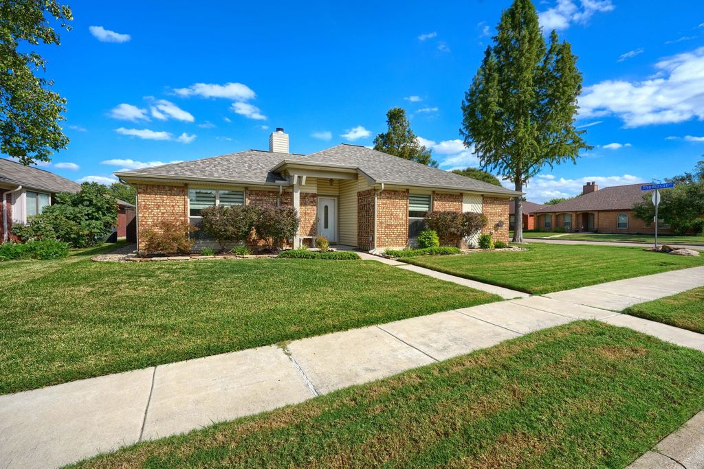 446 Phillips Drive, Coppell, TX 75019 — photo 2