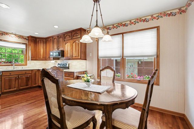 510 E 164th Place, South Holland, IL 60473