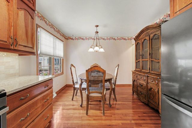 510 E 164th Place, South Holland, IL 60473