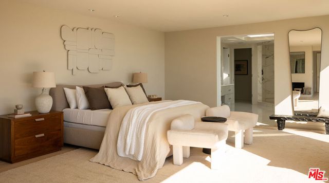 8515 Hedges Way, Los Angeles, CA 90069