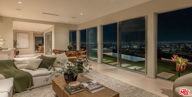 8515 Hedges Way, Los Angeles, CA 90069