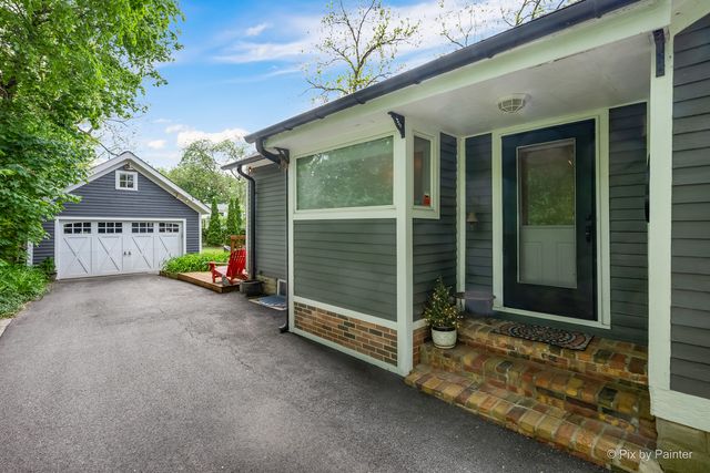 32W235 Army Trail Road, Wayne, IL 60184