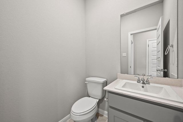 174 Hornet ST, Elgin, TX 78621