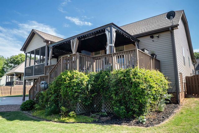 310 War Emblem Drive, Boiling Springs, SC 29316