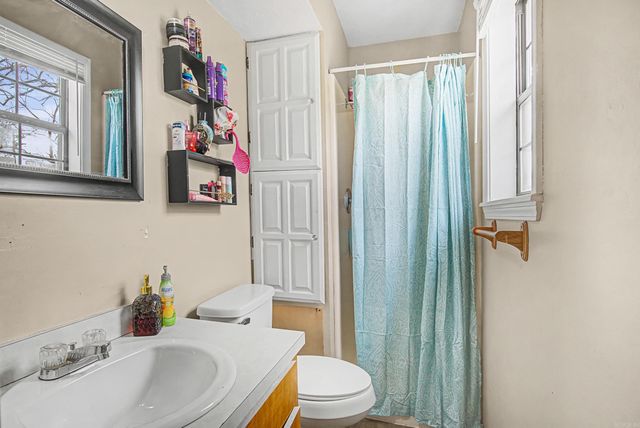 107 S West St., Letona, AR 72085