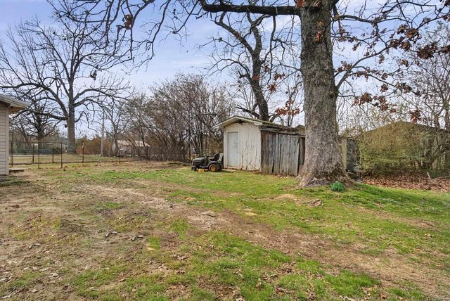 107 S West St., Letona, AR 72085