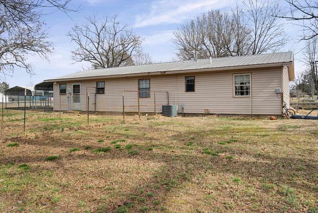 107 S West St., Letona, AR 72085