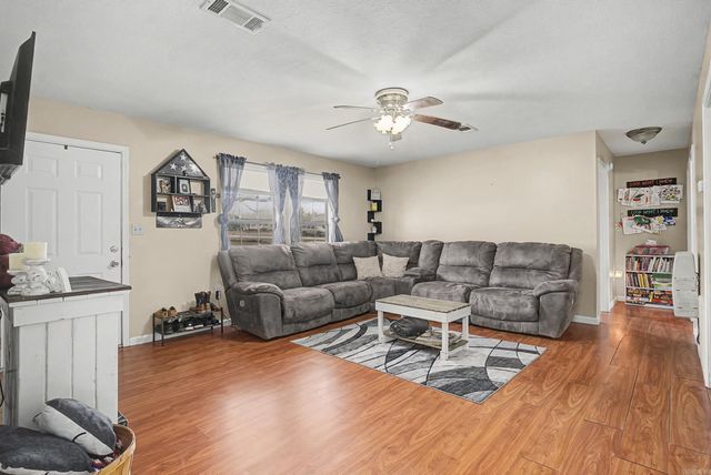 107 S West St., Letona, AR 72085