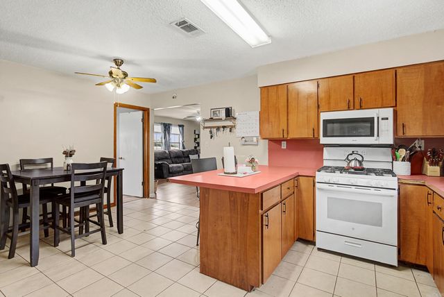 107 S West St., Letona, AR 72085