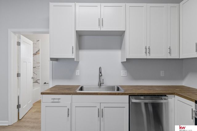 2321 N 45 Street, Omaha, NE 68104