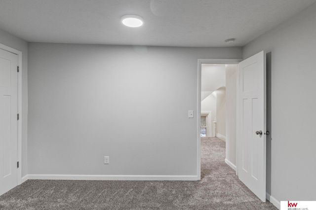 2321 N 45 Street, Omaha, NE 68104