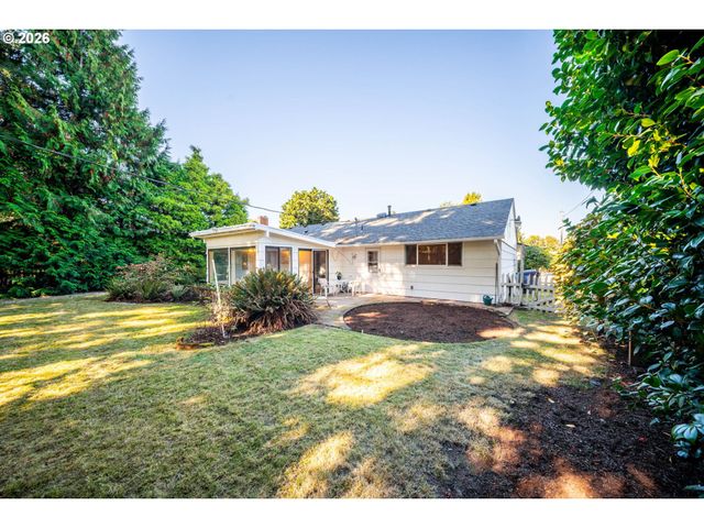 13236 Ne SHAVER St, Portland, OR 97230
