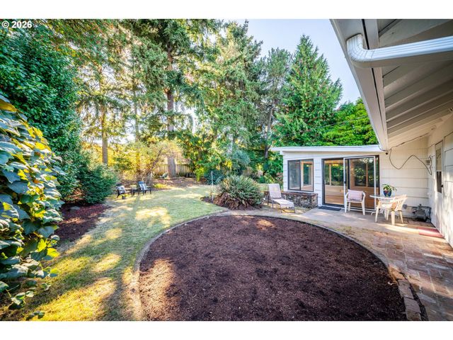 13236 Ne SHAVER St, Portland, OR 97230