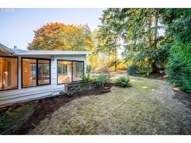 13236 Ne SHAVER St, Portland, OR 97230