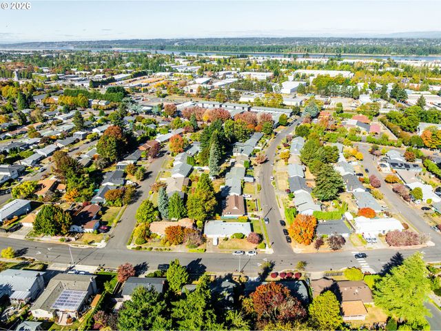 13236 Ne SHAVER St, Portland, OR 97230