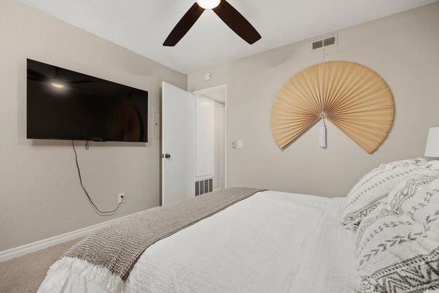12290 Corte Sabio 3210, San Diego, CA 92128
