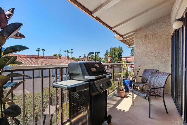 12290 Corte Sabio 3210, San Diego, CA 92128