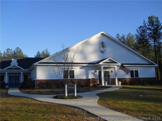 136 Leaning Pine Circle, Spring Lake, NC 28390