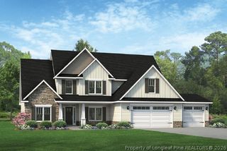 136 Leaning Pine Circle, Spring Lake, NC 28390