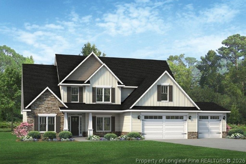 136 Leaning Pine Circle, Spring Lake, NC 28390