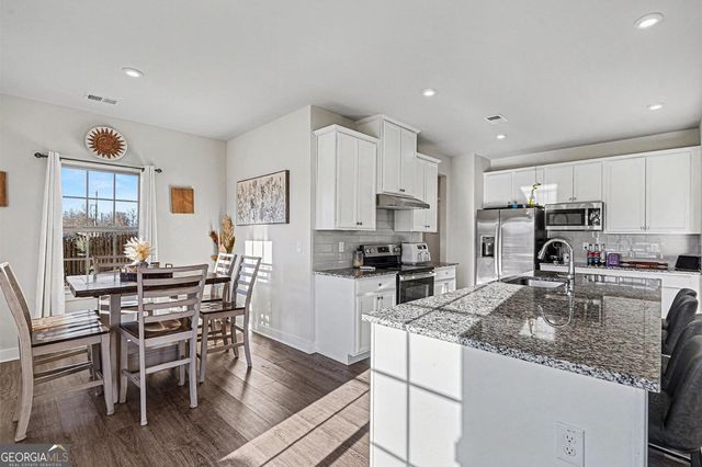 864 Maduro Way, Mcdonough, GA 30253