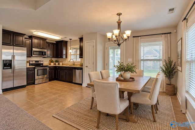 5039 Montauk Trail SE, Owens Cross Roads, AL 35763