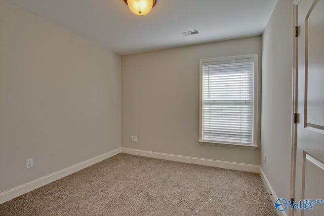 5039 Montauk Trail SE, Owens Cross Roads, AL 35763