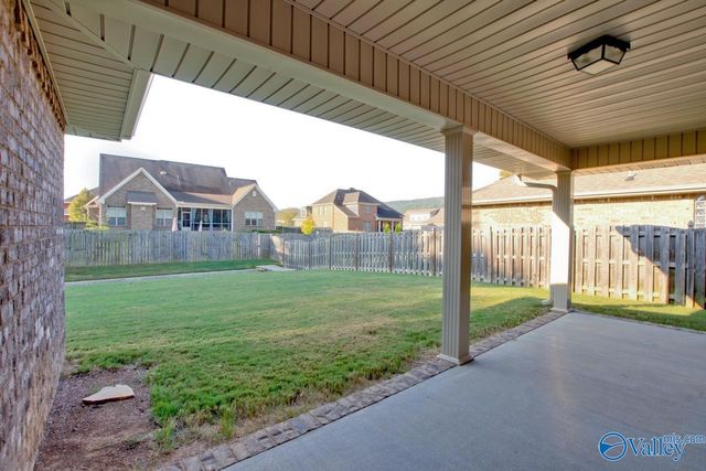 5039 Montauk Trail SE, Owens Cross Roads, AL 35763