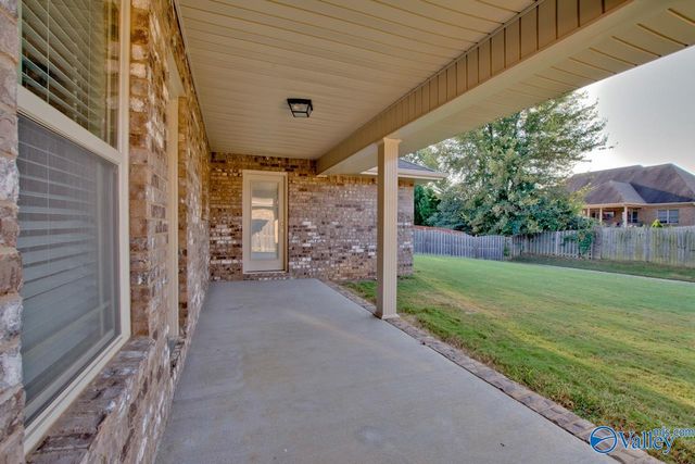 5039 Montauk Trail SE, Owens Cross Roads, AL 35763