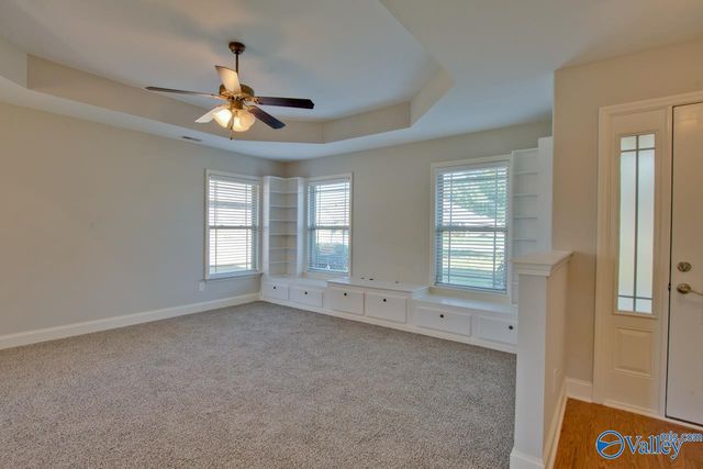 5039 Montauk Trail SE, Owens Cross Roads, AL 35763
