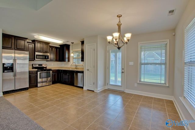 5039 Montauk Trail SE, Owens Cross Roads, AL 35763