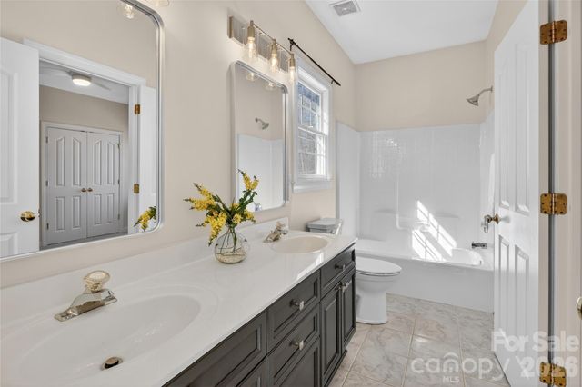 3400 Twelve Oaks Place, Charlotte, NC 28270