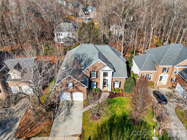 3400 Twelve Oaks Place, Charlotte, NC 28270