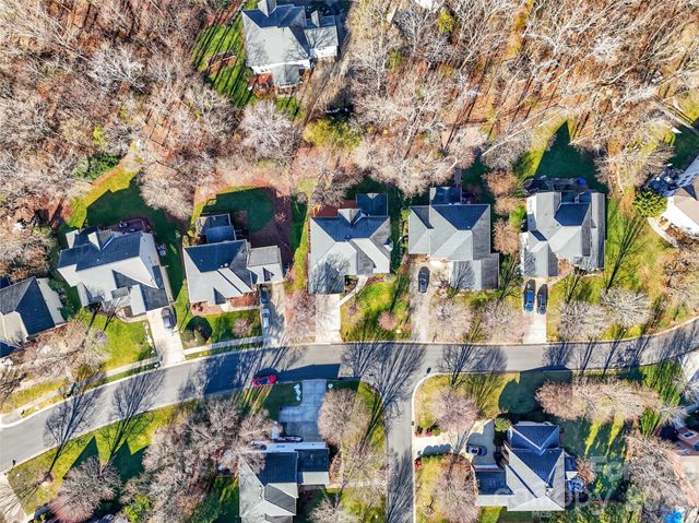 3400 Twelve Oaks Place, Charlotte, NC 28270