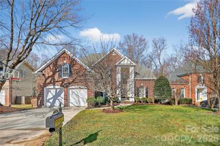 3400 Twelve Oaks Place, Charlotte, NC 28270