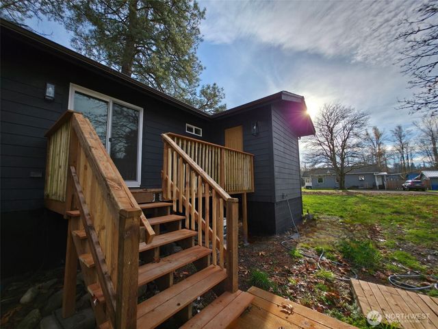 211 S Market Street, Bucoda, WA 98530