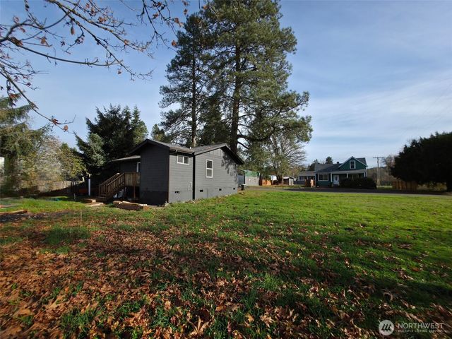 211 S Market Street, Bucoda, WA 98530