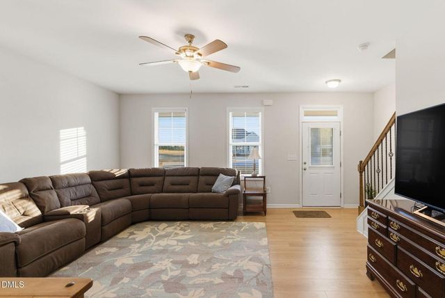 60 Robertson Stable Lane, Zebulon, NC 27597