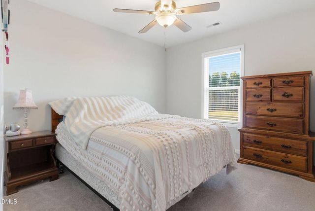 60 Robertson Stable Lane, Zebulon, NC 27597