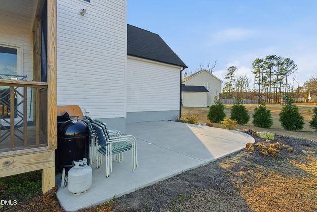 60 Robertson Stable Lane, Zebulon, NC 27597