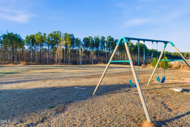 60 Robertson Stable Lane, Zebulon, NC 27597