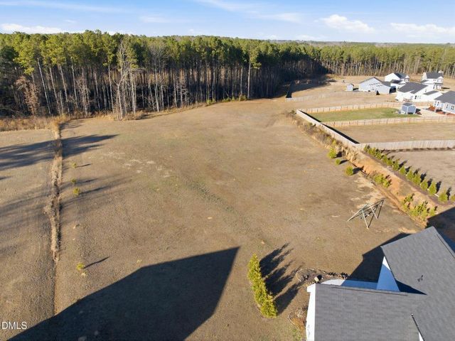 60 Robertson Stable Lane, Zebulon, NC 27597