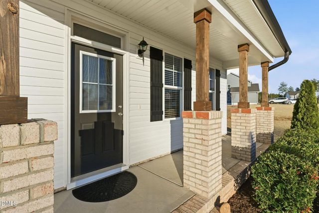 60 Robertson Stable Lane, Zebulon, NC 27597