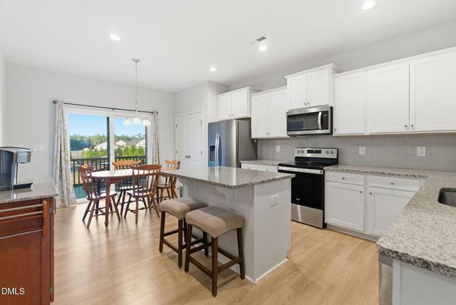 60 Robertson Stable Lane, Zebulon, NC 27597